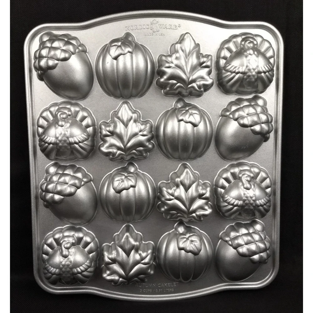 Nordic Ware Autumn Cakelet Baking Pan Pumpkin Turkey Leaf Acorn Non Stick NEW